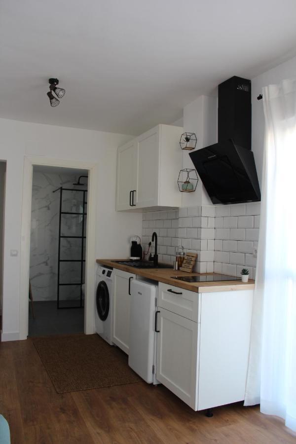 מאלגה Brand New Studio With Terrace And Bbq Close To City Center מראה חיצוני תמונה