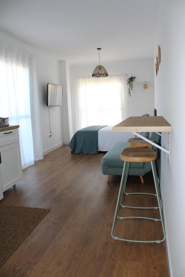 מאלגה Brand New Studio With Terrace And Bbq Close To City Center מראה חיצוני תמונה